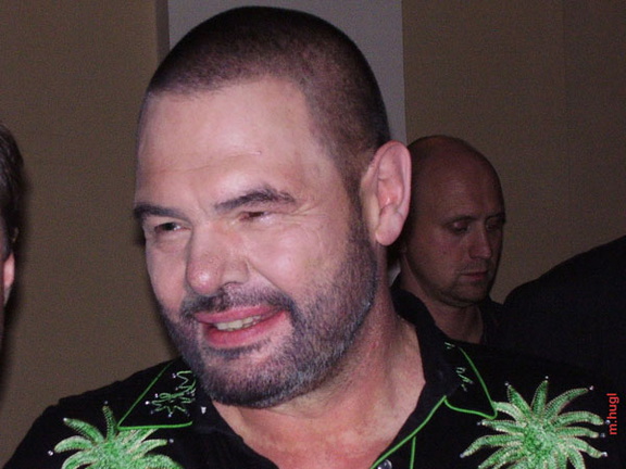 PC040050